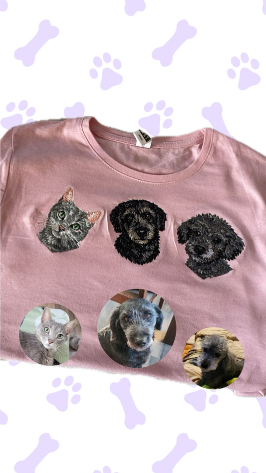 Polera Personalizada · 3 Retratos de Mascotas Bordadas