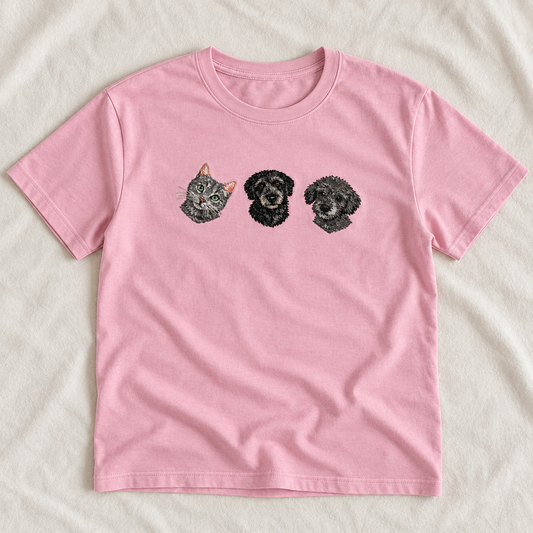 Polera Personalizada · 3 Retratos de Mascotas Bordadas