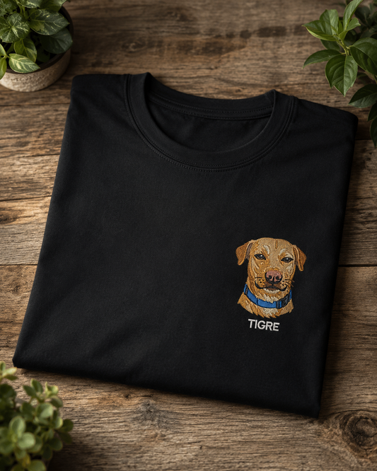 Polera Personalizada · Retrato de Mascota Bordado